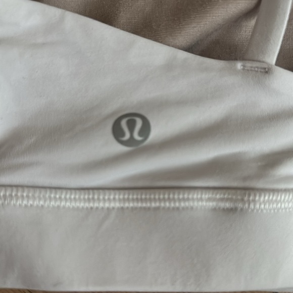 Lululemom Energy Bra - Picture 4 of 5